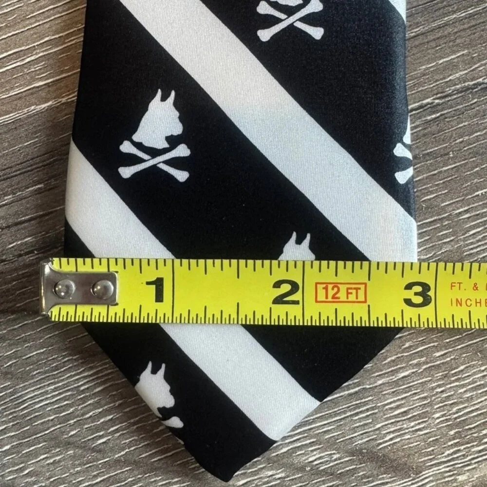 Nick Graham 100% Silk Novelty Black / White Men's Necktie